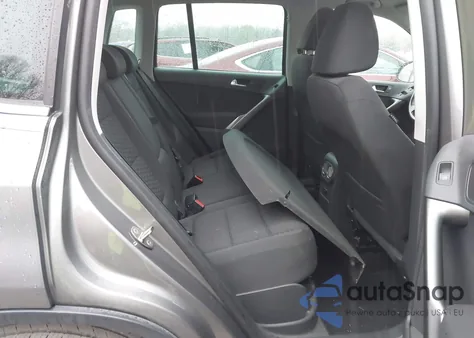 2009 Volkswagen Tiguan S from USA, damaged, VIN WVGAV75N39W003838